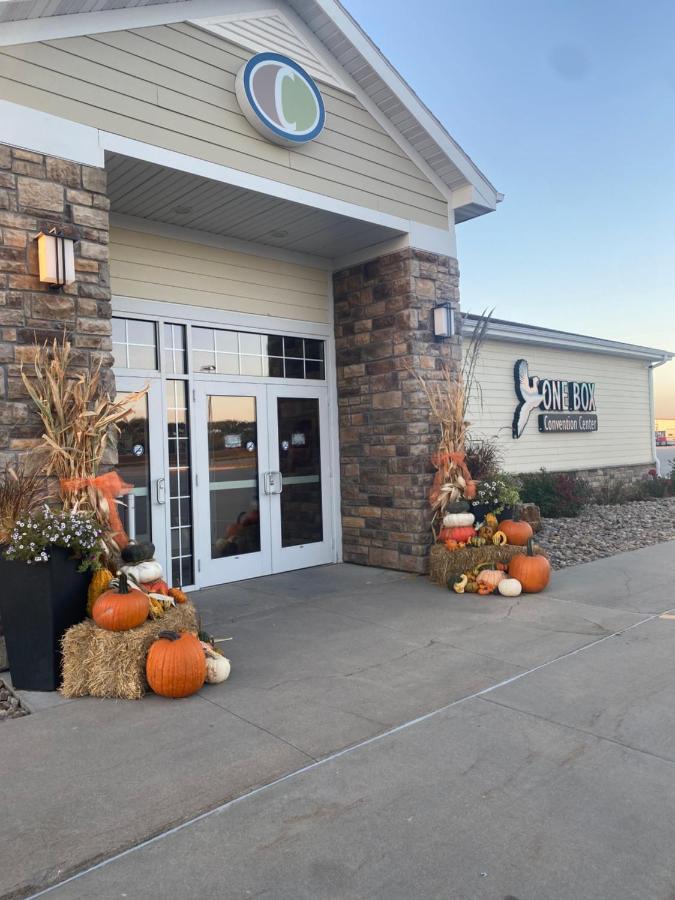 Cobblestone Hotel & Suites - Broken Bow Exterior foto